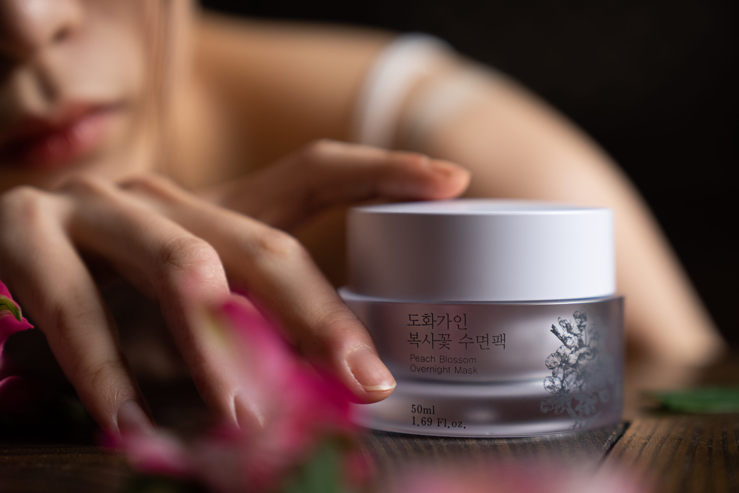 Produktbilde: Housw of dohwa peach blossom overnight facial